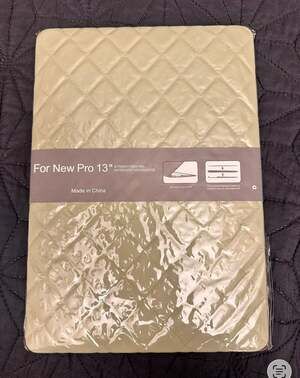 Quilted iPad Pro 13 (7th Gen) Case